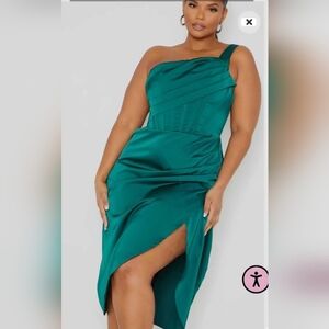 NWT PrettyLittleThing Draped Neck Satin Dress Plus Size 24